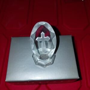 Crystal standing cross with box 2in